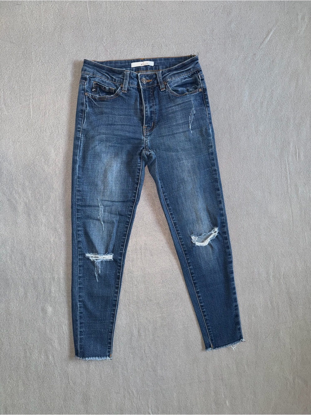 KanCan Distressed Dark Blue Skinny Ankle Jeans with Frayed Hem Like New S 26